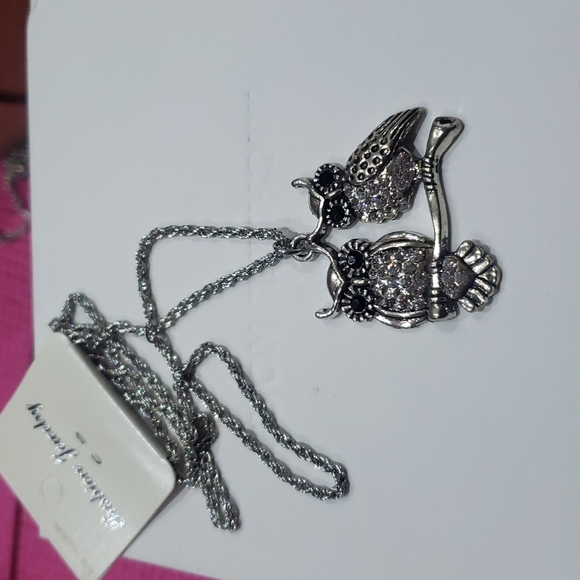 🦉 Owl Necklace - Picture 2 of 7